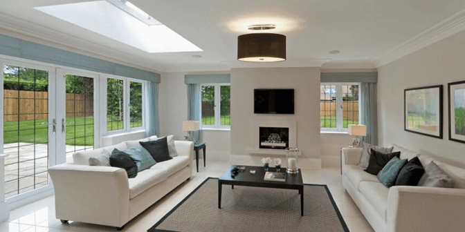 Ruang tamu dengan skylight